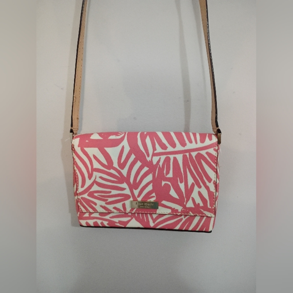 Kate Spade, EUC, Crossbody Bag, Leaf Print, Snap Closure, Color Pink, White - Picture 4 of 13